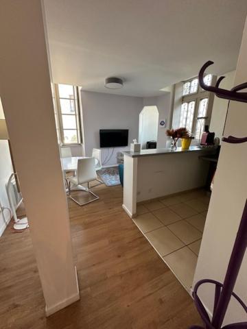 Cocon Au Calme Sur Vezere Apartment Uzerche Bagian luar foto