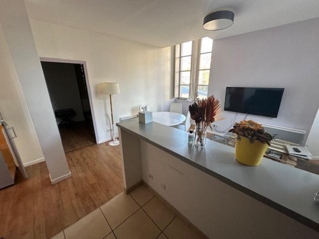 Cocon Au Calme Sur Vezere Apartment Uzerche Bagian luar foto